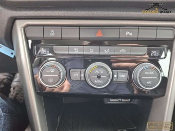 Volkswagen T-Roc I SUV 1.6 TDI 115KM 2020 Volkswagen T-Roc 1,6 tdi 115 KM klima elektryka navi alu tempomat oplacony, zdjęcie 14