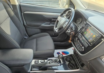 Mitsubishi Outlander III SUV Facelifting 2017 2.0 150KM 2019 Mitsubishi Outlander Bardzo dobry stan techniczny I wizualny. 2.0 Benzyna, zdjęcie 12