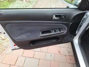 Volkswagen Passat B5 Sedan 1.8 20V 125KM 1998 Volkswagen Passat 62 Tyś kilometrów auto jak, zdjęcie 13