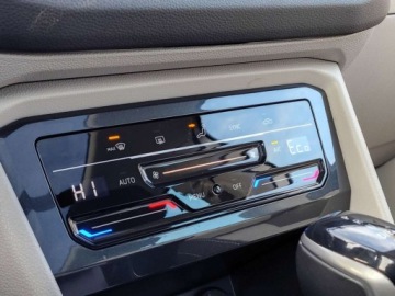 Volkswagen Tiguan II SUV Plug-in 1.4 TSI e-HYBRID 245KM 2021 Volkswagen Tiguan 1.4 Hybryda Plug-in 245KM, zdjęcie 19