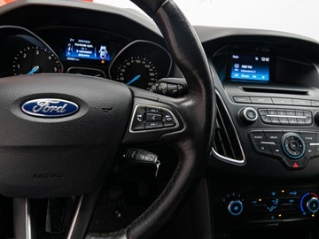 Ford Focus III Kombi Facelifting 1.5 TDCi 95KM 2015 FORD Focus 1.5 TDCi Combi 95KM 2015, zdjęcie 13