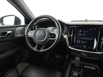 Volvo S60 III Sedan Plug In 2.0 T8 Twin Engine Plug-In Hybrid 405KM 2020 Volvo S60 FV23 2.0T8 PHEV AWD Polestar Engineered, zdjęcie 15