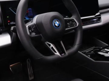 BMW Seria 5 G90-91 2026 BMW Seria 5 530e xDrive Sport Sedan 2.0 (299KM) 2026, zdjęcie 4