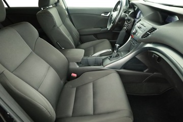 Honda Accord VIII Kombi 2.0 VTEC 156KM 2012 Honda Accord 2.0 i-VTEC, GAZ, Xenon, Bi-Xenon, zdjęcie 6