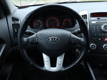 Kia Ceed I Hatchback 1.4 109KM 2009 Kia Ceed 1.4 CVVT, Klima, Tempomat, Parktronic, zdjęcie 18