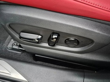 Lexus UX Crossover Facelifting 2.0 300h 199KM 2025 Od ręki - 300h F Sport 2.0 Hybrid Dynamic Force 199KM | Podgrzewane fotele!, zdjęcie 4