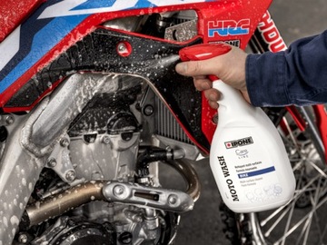 IPONE MOTO WASH SPRAY МОТОЦИКЛОВОЕ МОЮЩЕЕ СРЕДСТВО 1л