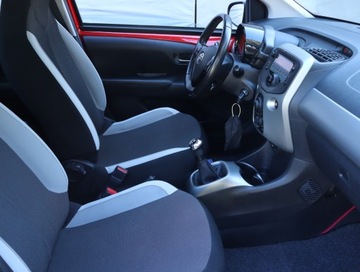 Toyota Aygo II Hatchback 5d 1.0 VVT-i 69KM 2017 Toyota Aygo 1.0 VVT-i, Salon Polska, Klima, zdjęcie 8