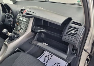Toyota Auris I Hatchback 2.0 D-4D 125KM 2008 Toyota Auris SLICZNA 2.0 D4D Zadbana BOGATA WERSJA Oryginal SERWIS 2009r, zdjęcie 17