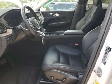 Volvo XC60 II 2021 Volvo XC 60 T5 Momentum 2021 2.0l 2.0 Benzyna 250KM, zdjęcie 7