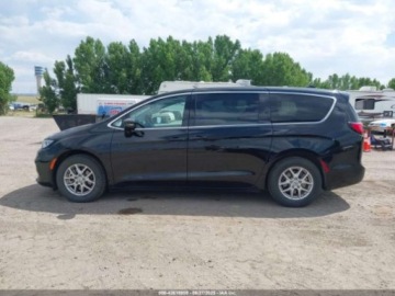 Chrysler Pacifica II 2024 Chrysler Pacifica Touring L 2024 3.6l 3.6 Benzyna 287KM, zdjęcie 2