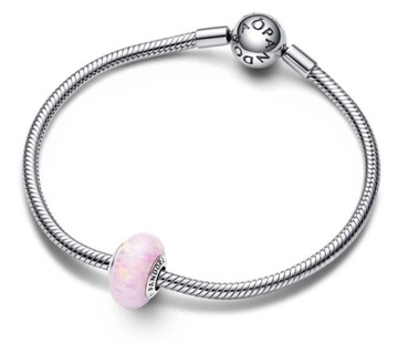 Charms Opalizujący Róż Pandora 791691C03