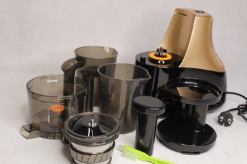 МЕДЛЕННАЯ СОКОВЫЖИМКА ДЛЯ ОВОЩЕЙ И ФРУКТОВ - STELLA