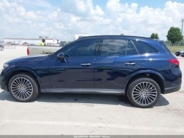 Mercedes GLC C254/X254 2024 Mercedes-Benz GLC 300 4Matic 2024 2.0l 2.0 Benzyna 255KM, zdjęcie 2