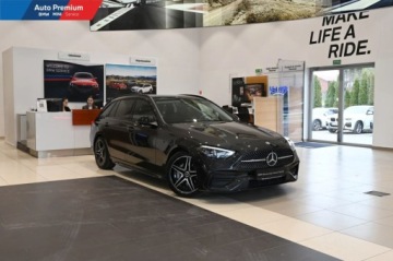 Mercedes Klasa C W206 2023 Mercedes-Benz Klasa C FV23Kierownica SupersportowaPodswietlane listwy prog