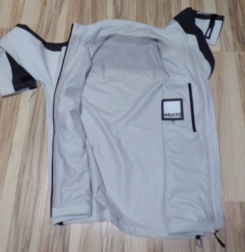 MUSTO SOFTSHELL Размер M, РЕКОМЕНДУЮ