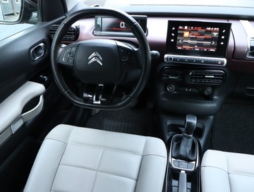 Citroen C4 Cactus Crossover Facelifting 1.2 PureTech 110KM 2018 Citroen C4 Cactus 1.2 PureTech, Salon Polska, zdjęcie 6