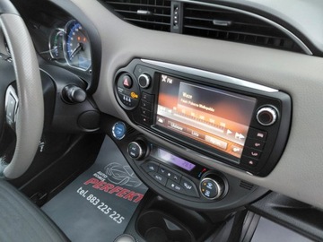 Toyota Yaris III 2016 Toyota Yaris Hybryda Automat Klimatronik Kamera Sensor 1.5 Hybryda 73KM, zdjęcie 15