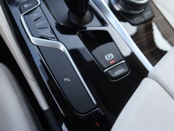 BMW Seria 5 G30-G31 Limuzyna 520d 190KM 2017 BMW 5 520d, Salon Polska, Serwis ASO, 187 KM, zdjęcie 18