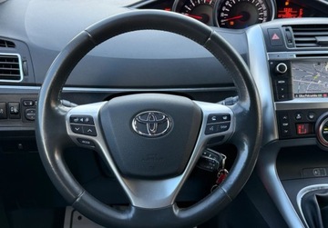 Toyota Verso Minivan Facelifting 1.6 D-4D 112KM 2015 Toyota Verso Navi, Dach panoramiczny, Kamera, 7 osobowy 1.6 Diesel 112KM, zdjęcie 6