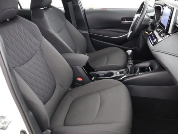 Toyota Corolla XII Sedan 1.5 VVT-i 125KM 2022 Toyota Corolla 1.5 VVT-i, Salon Polska, zdjęcie 8