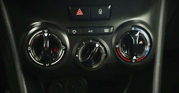 Peugeot 208 I Hatchback 5d Facelifting 1.2 PureTech 82KM 2017 Peugeot 208 (Nr.008) 1.2 82 KM Style Navi Klima Tempomat Parktronik Gwaran, zdjęcie 24