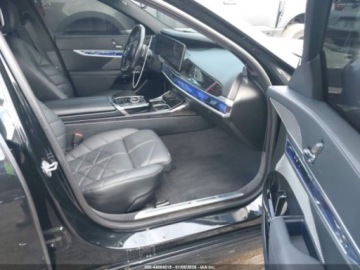 BMW Seria 7 G70 2024 BMW Seria 7 740i 2024 3.0 Benzyna 375KM, zdjęcie 9