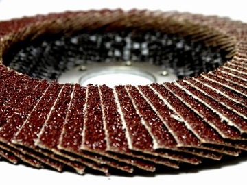 ЛЕПЕЧНЫЙ ДИСК ДЛЯ ШЛИФОВАНИЯ 125 ГР 80