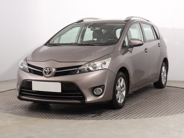 Toyota Verso Minivan Facelifting 1.8 Valvematic 147KM 2014 Toyota Verso 1.8 Valvematic, Salon Polska, zdjęcie 1