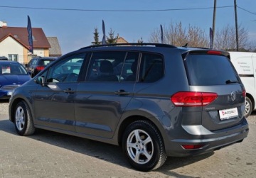 Volkswagen Touran III 1.6 TDI 115KM 2017 Volkswagen Touran swiezo sprowadzone, zarejestrowane, 7osob 1.6 Diesel, zdjęcie 4
