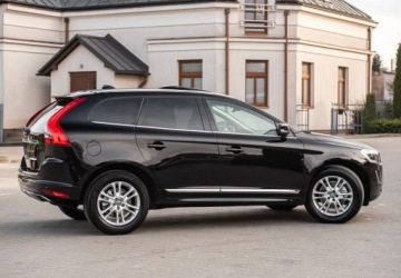 Volvo XC60 I SUV Facelifting 2.0 D4 DRIVE-E 190KM 2015 Volvo XC 60 D4 190KM SUMMUM Xenon Skora Navi Virtual Panorama El.Klapa Ful, zdjęcie 13