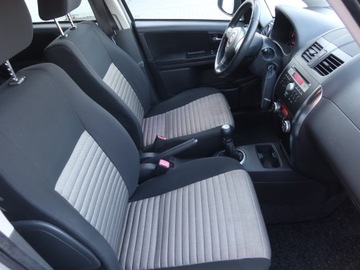 Fiat Sedici 1.6 16v 120KM 2011 Fiat Sedici 1.6, Klima, Klimatronic, Parktronic, zdjęcie 8