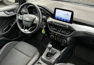 Ford Focus IV Hatchback 1.0 EcoBoost 125KM 2021 Ford Focus Titanium, Tempomat, Kamera, GPS, Podgrzewane fotele kierownica, zdjęcie 15