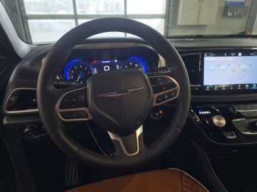 Chrysler Pacifica II 2025 Chrysler Pacifica Puinnacle 2025 3.6 Benzyna 287KM, zdjęcie 10