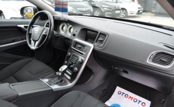 Volvo V60 I Kombi 2.0 D3 163KM 2013 Volvo V60 2.0 D4 165 km Automat nawigacja 2.0 Diesel 163KM, zdjęcie 14