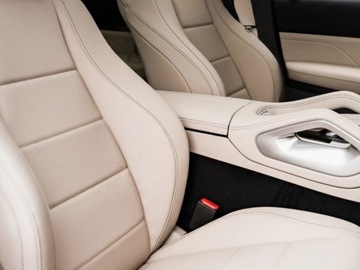 Mercedes GLE V167 SUV Facelifting 2.0 300d 269KM 2025 MERCEDES-BENZ GLE 300 d 4-Matic AMG Line 2.0 (269KM) 2025, zdjęcie 5