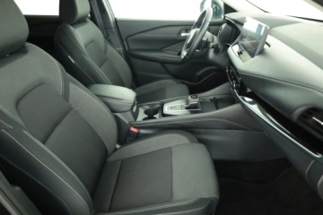 Nissan Qashqai III Crossover 1.3 DIG-T MHEV 158KM 2023 Nissan Qashqai 1.3 DIG-T MHEV, Salon Polska, zdjęcie 6