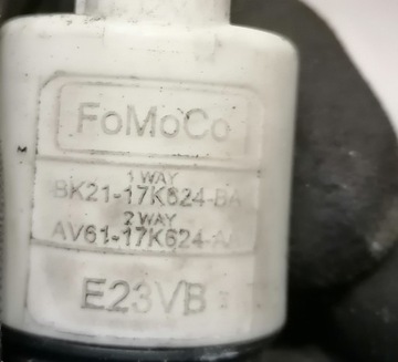 FORD C-MAX II MK2 10 - PUMPIČKA OSTŘIKOVAČŮ AV61-17K624-AA