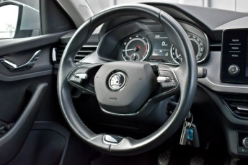 Skoda Scala Hatchback 1.0 TSI 110KM 2022 Škoda Scala Skoda Scala Bezwypadkowy / Salon, zdjęcie 17