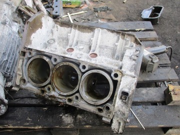 BLOK SILNIKA NA STOLIK MERCEDES ML W164 3.5 V6