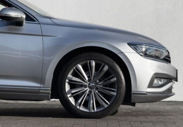 Volkswagen Passat B8 Variant Facelifting 2.0 TDI SCR 200KM 2022 Volkswagen Passat Variant Hak IQ.Light Travel Assist Kamery 360 Salon P, zdjęcie 3