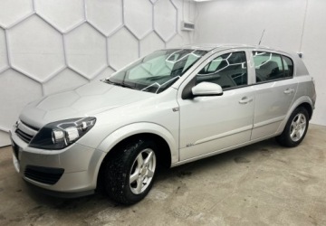 Opel Astra H Cabrio 1.6 ECOTEC 115KM 2006 Opel Astra 1.6 benzyna 1 wlasciciel Serwisowany 1.6 Benzyna 115KM