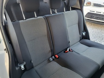 Toyota Yaris III Hatchback 5d Facelifting Hybrid 100KM 2016 Toyota Yaris 1.5 Hybrid 100% Org Przebieg 132 Tyś, zdjęcie 21