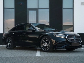 Mercedes Klasa E W214 Sedan 2.0 200 204KM 2025 E Klasa 200 4-Matic AMG 2.0 (204KM) 2025, zdjęcie 2