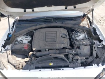 Jaguar F-Pace 2019 Jaguar F-Pace 2019 Jaguar F-PACE 25t Premium AWD 2.0 Benzyna 247KM, zdjęcie 8