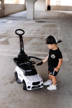 Спортивная коляска MX5 с ручкой и светодиодной подсветкой