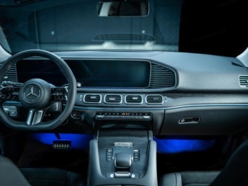 Mercedes GLE V167 SUV Facelifting 2.0 300d 269KM 2025 MERCEDES-BENZ GLE 300 d 4-Matic AMG Line 2.0 (269KM) 2025, zdjęcie 6