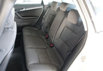 Audi A3 8P Hatchback 3d 1.6 102KM 2010 Audi A3 1.6 MPI 102KMLiftKlimatronikNiski przebieg 1.6 Benzyna 102KM, zdjęcie 15