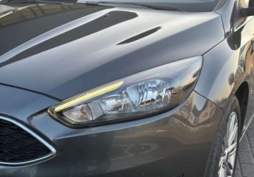Ford Focus III Kombi Facelifting 1.5 EcoBoost 150KM 2017 Ford Focus 1.5 EcoBoost 150KM SYNC EDITION SalonPL Grzana szyba czujniki, zdjęcie 18