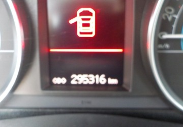 Toyota Auris II 2014 Toyota Auris Okazja 1.8 Hybryda 99KM, zdjęcie 22